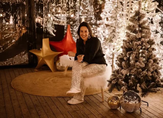Gast bij de kerstbomen in de Christmas Hideout
